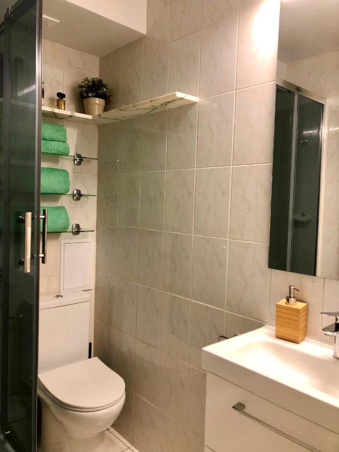 Old Town Romantic Apartment. Breslau-Wroclaw. Buitenkant foto