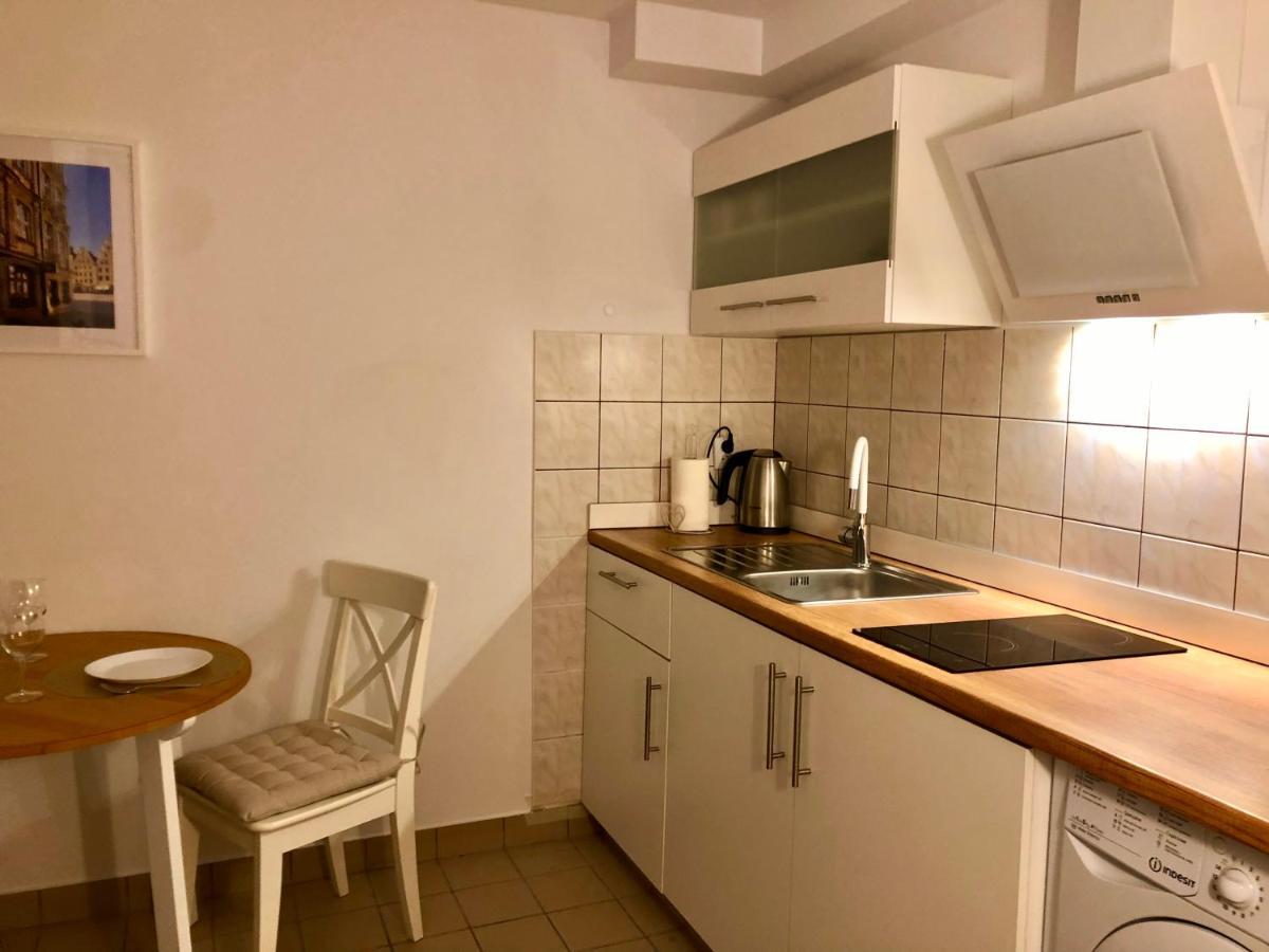 Old Town Romantic Apartment. Breslau-Wroclaw. Buitenkant foto