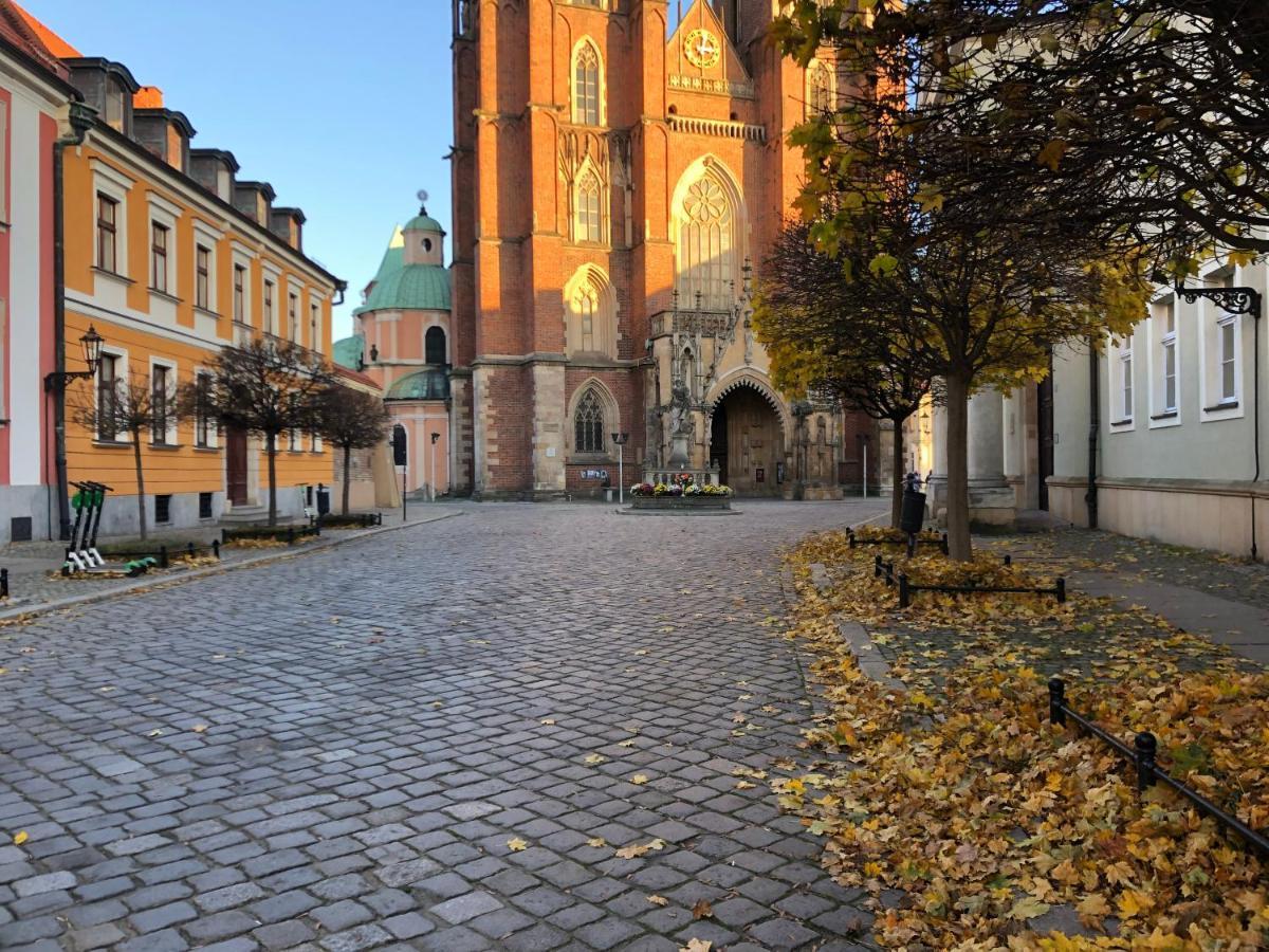 Old Town Romantic Apartment. Breslau-Wroclaw. Buitenkant foto