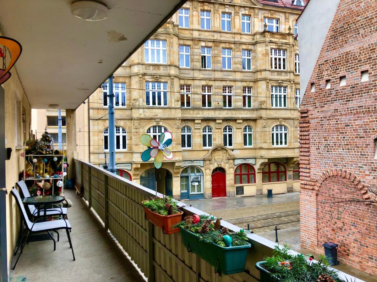 Old Town Romantic Apartment. Breslau-Wroclaw. Buitenkant foto